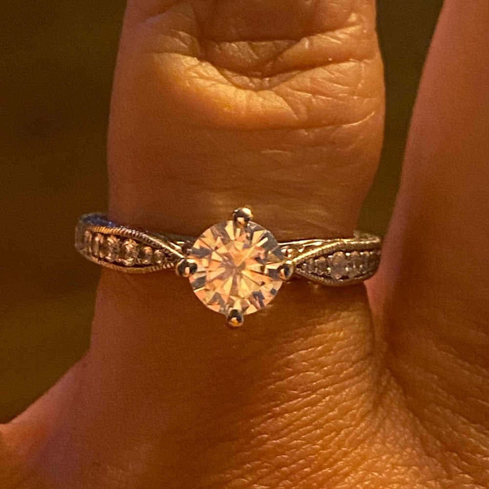White gold,  3/4 ct moissanite engagement ring